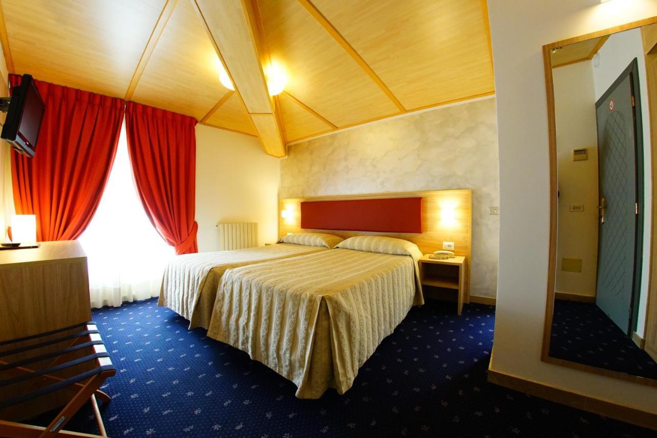 Hotel Le Torrette Galbiate Екстер'єр фото
