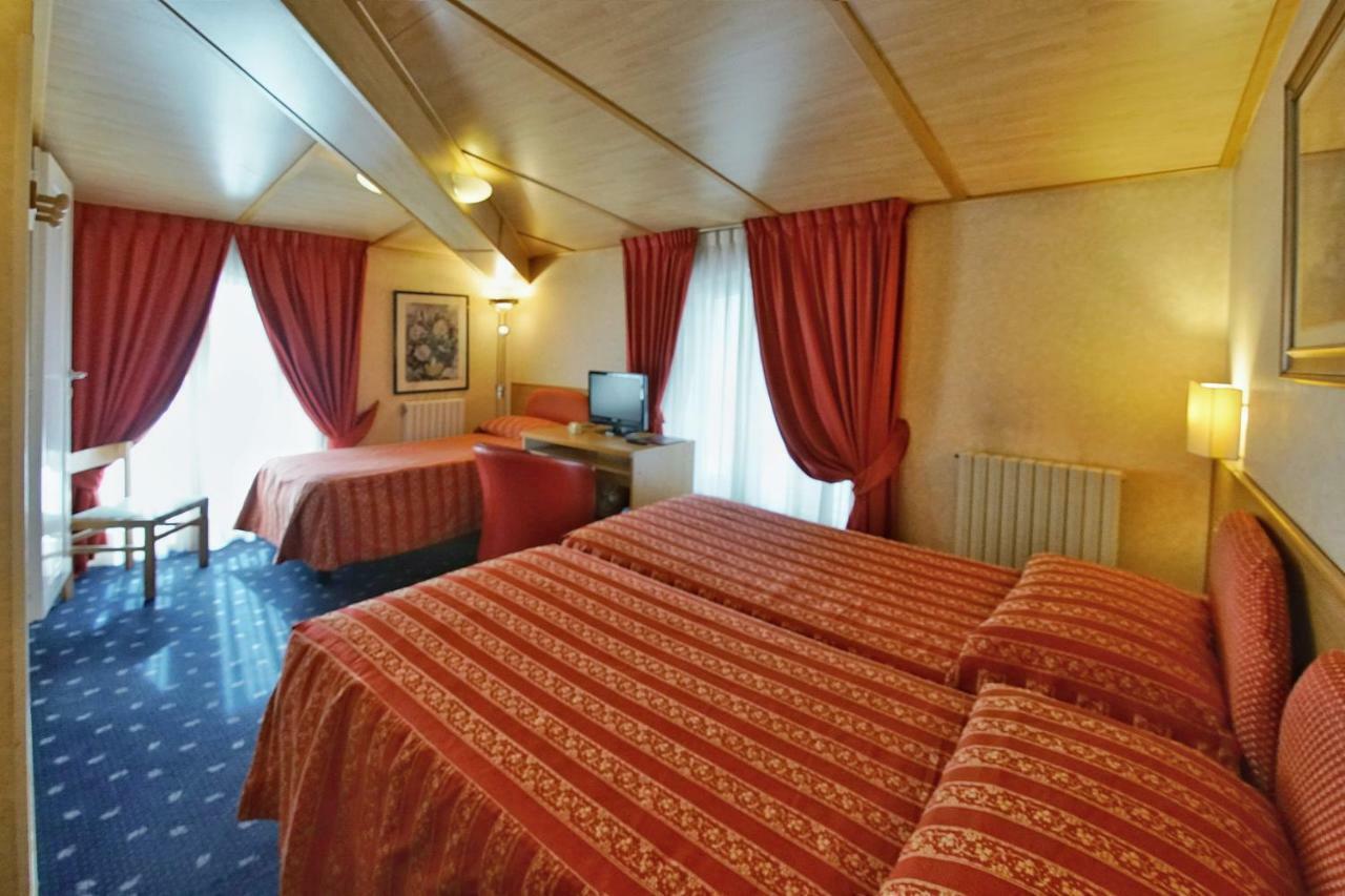 Hotel Le Torrette Galbiate Екстер'єр фото